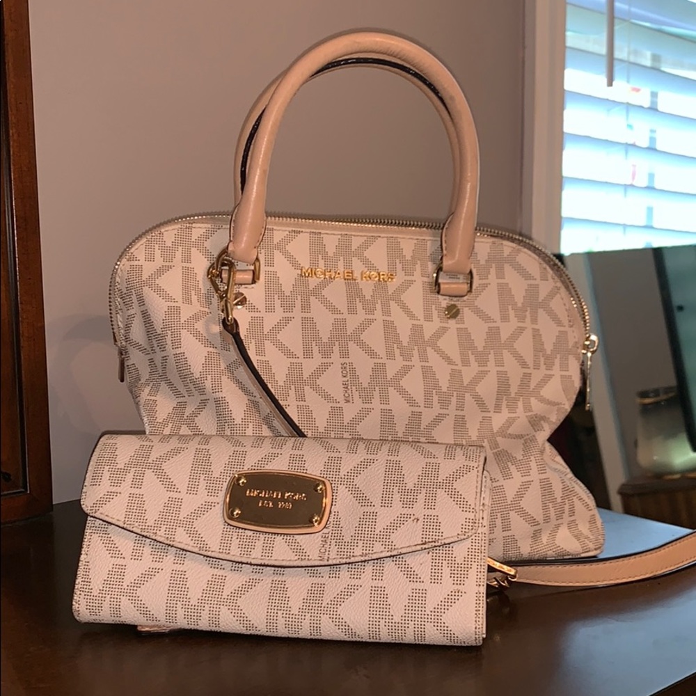 Michael Kors purse and wallet